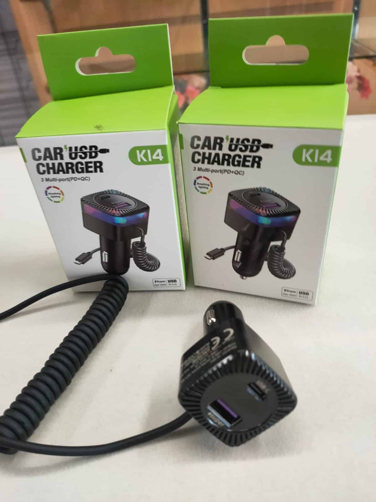 Chargeur de voiture rapide à deux ports 38 W avec USB-C et QC 3.0 